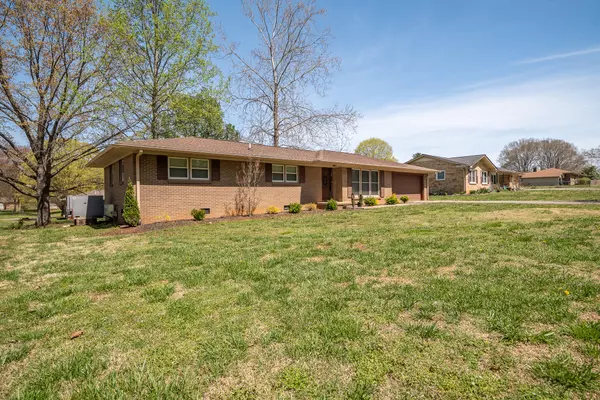 Lawrenceburg, TN 38464,1706 Grandaddy Rd