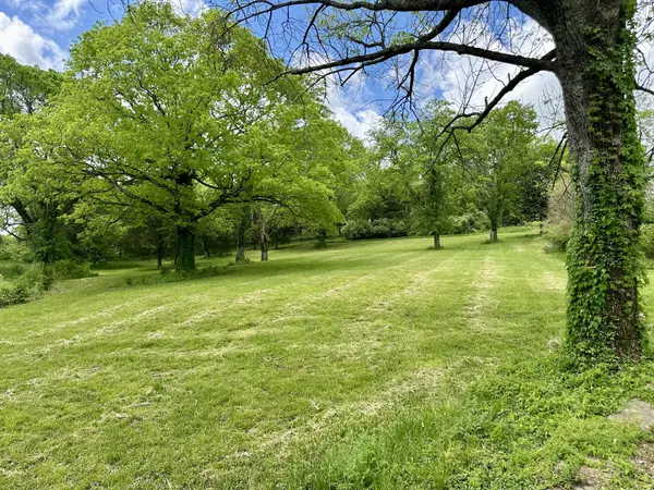 Nashville, TN 37215,6001 Hillsboro Pike