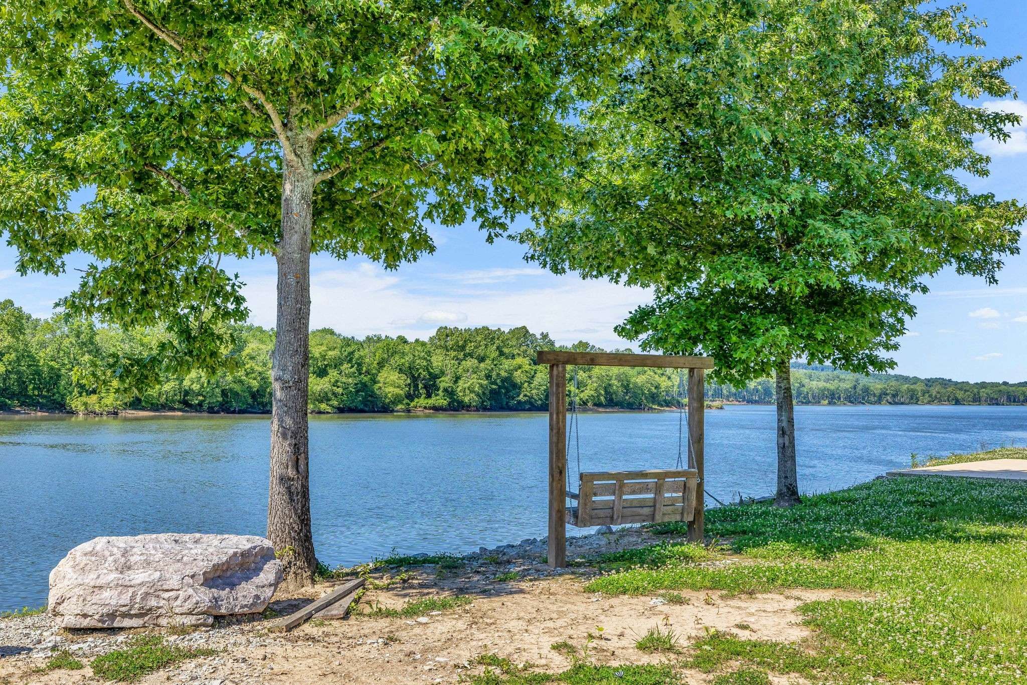 Clifton, TN 38425,0 WC Pickett Road