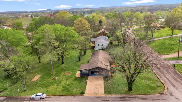 Mount Pleasant, TN 38474,712 Pleasantwood Dr