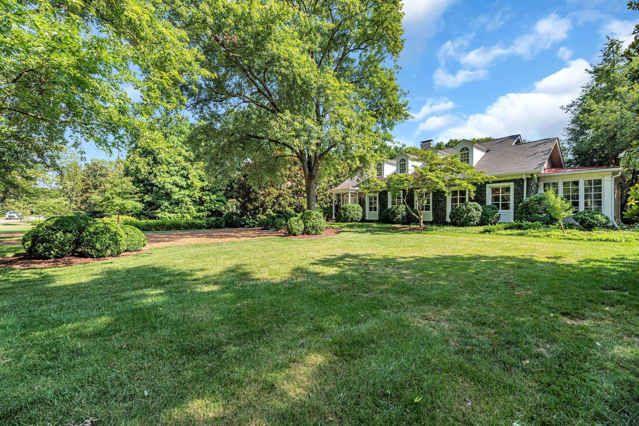 4420 Warner Pl, Nashville, TN 37205