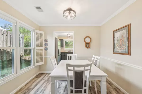 Nashville, TN 37221,205 Myhr Grn