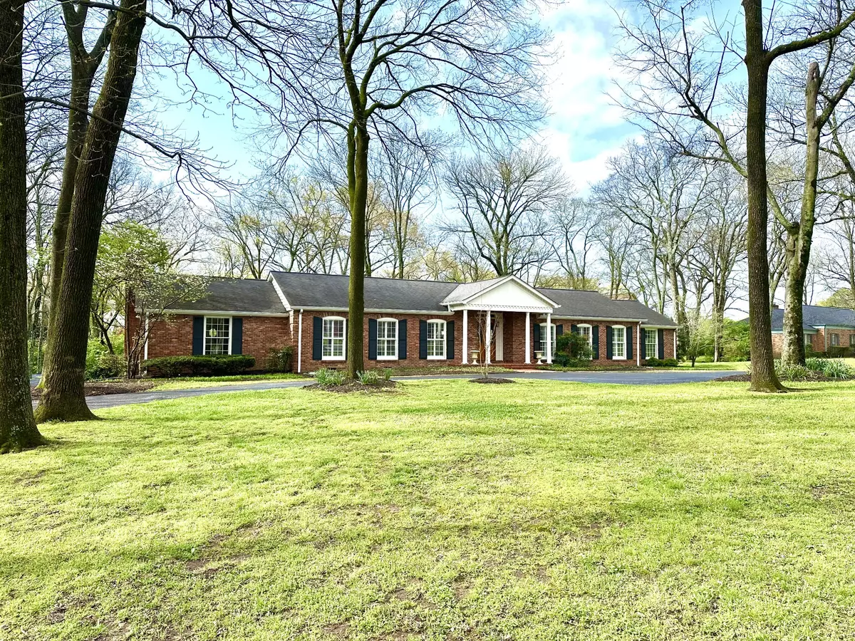 Nashville, TN 37205,423 Davidson Rd