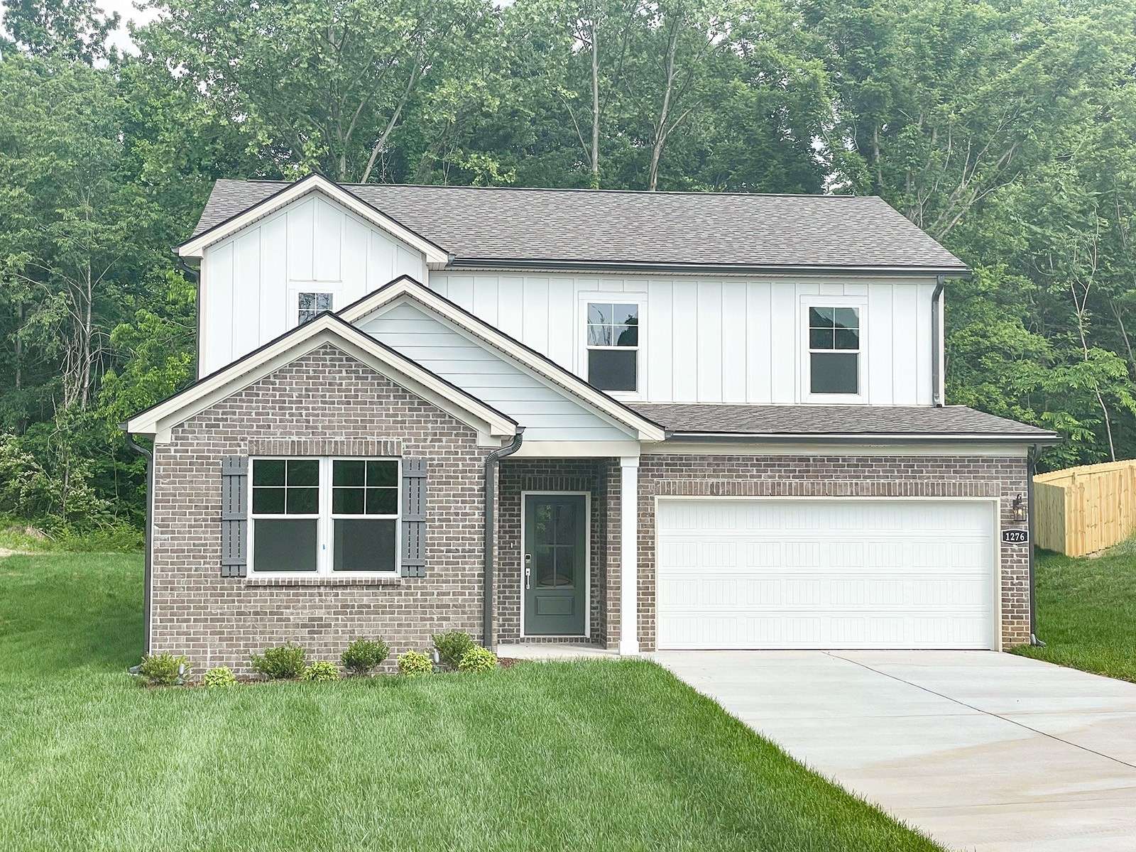 1276 Daphne Dr, Ashland City, TN 37015