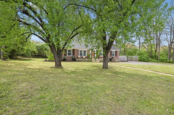 Nashville, TN 37209,5601 Stoneway Trl