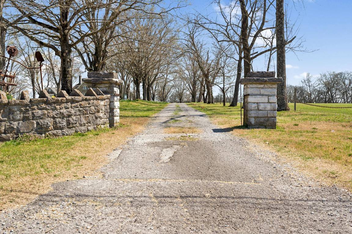 Gallatin, TN 37066,2030 31E Hwy