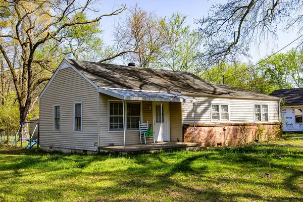 Tullahoma, TN 37388,1701 E Lincoln St