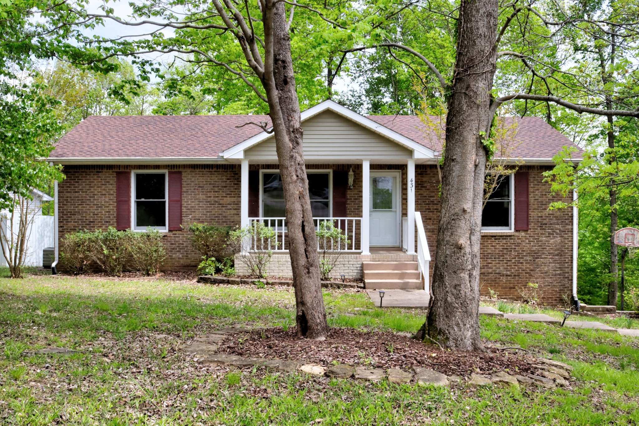 431 Sarah Dr, Clarksville, TN 37042