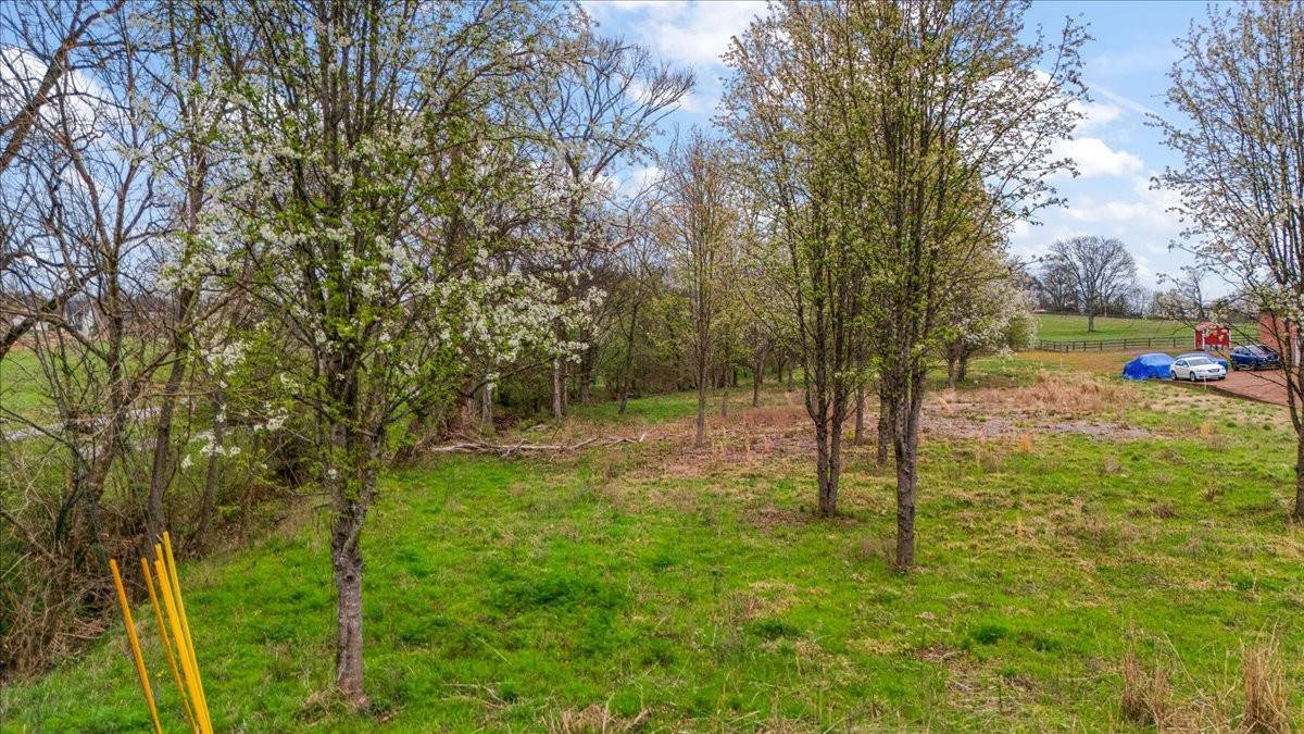 Gallatin, TN 37066,174 Deshea Creek Rd