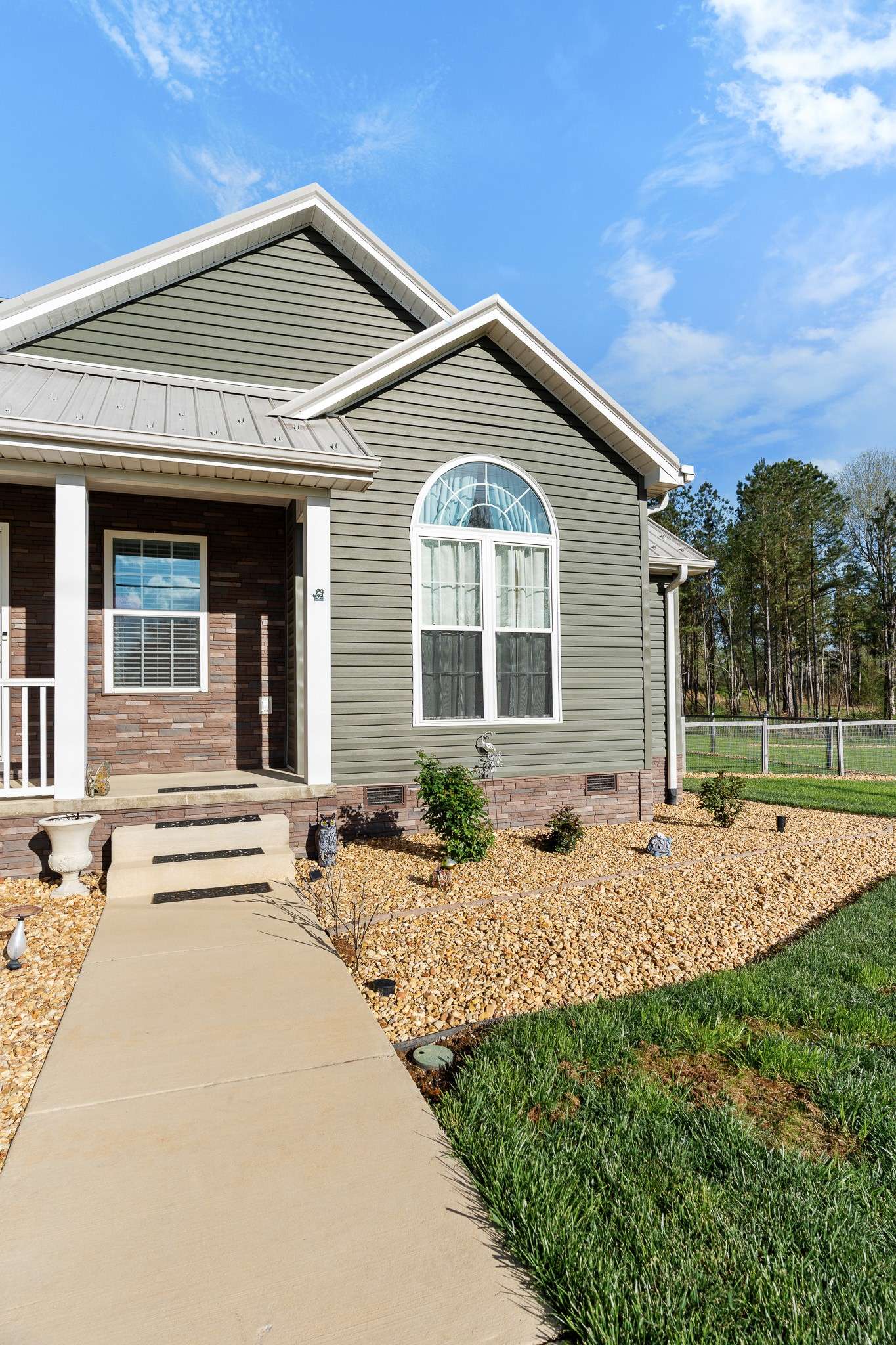 Saint Joseph, TN 38481,905 S Main St
