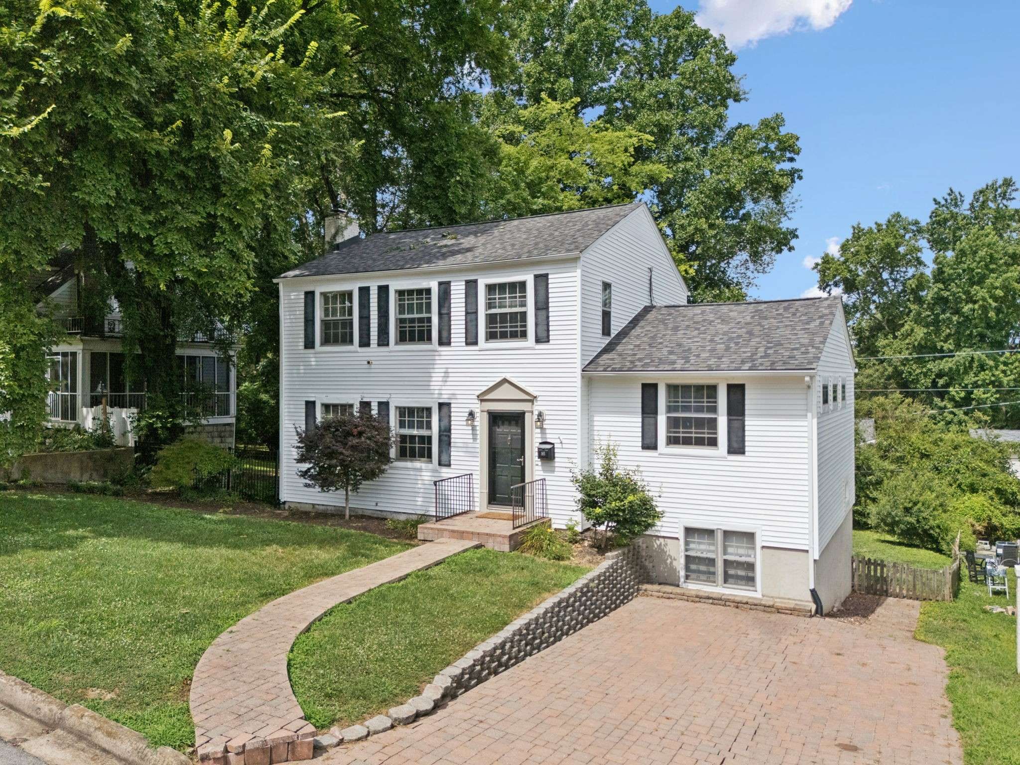 Clarksville, TN 37040,165 E Glenwood Dr