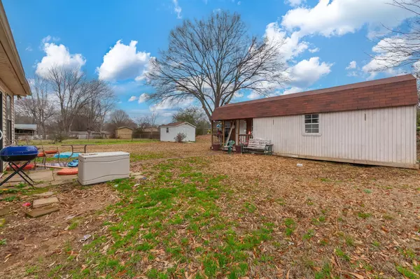 Jackson, TN 38301,35 Coatsland Dr