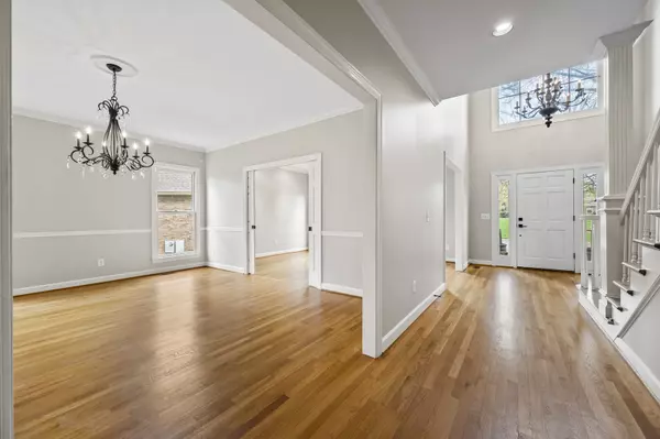 Nashville, TN 37205,53 Wyn Oak