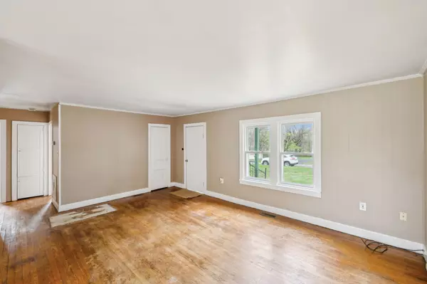 Greenbrier, TN 37073,1212 Maple St