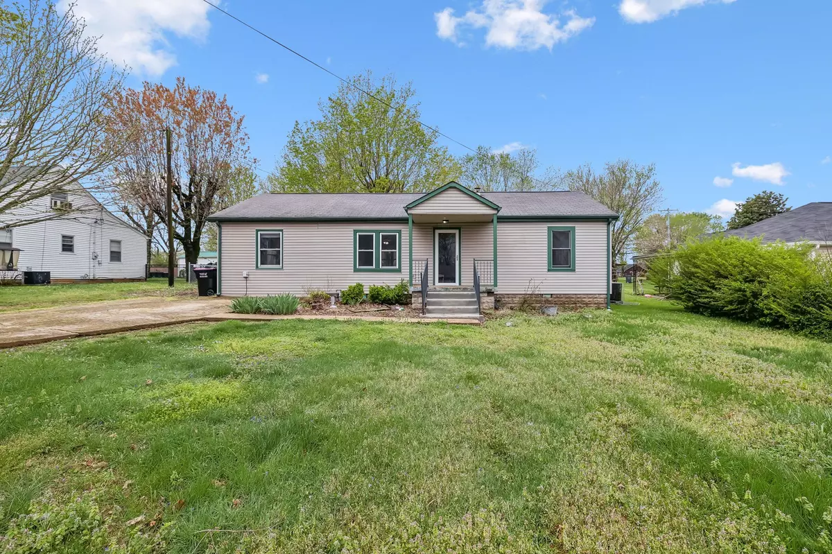 Greenbrier, TN 37073,1212 Maple St