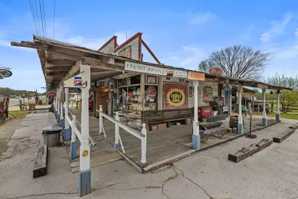 Ethridge, TN 38456,4000 Highway 43 #N