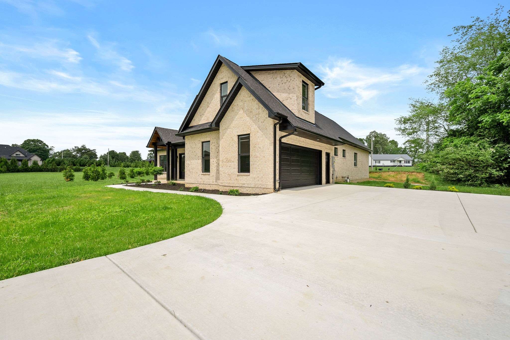 Tullahoma, TN 37388,102 VICTORIA COURT #N