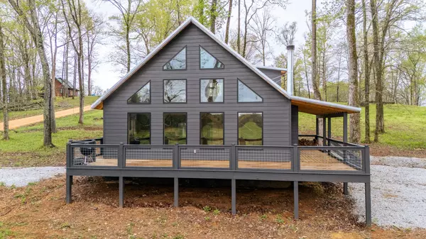 55 Kiki Cove, Clifton, TN 38425