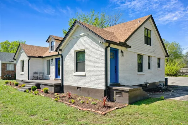 Memphis, TN 38104,615 E Parkway #S