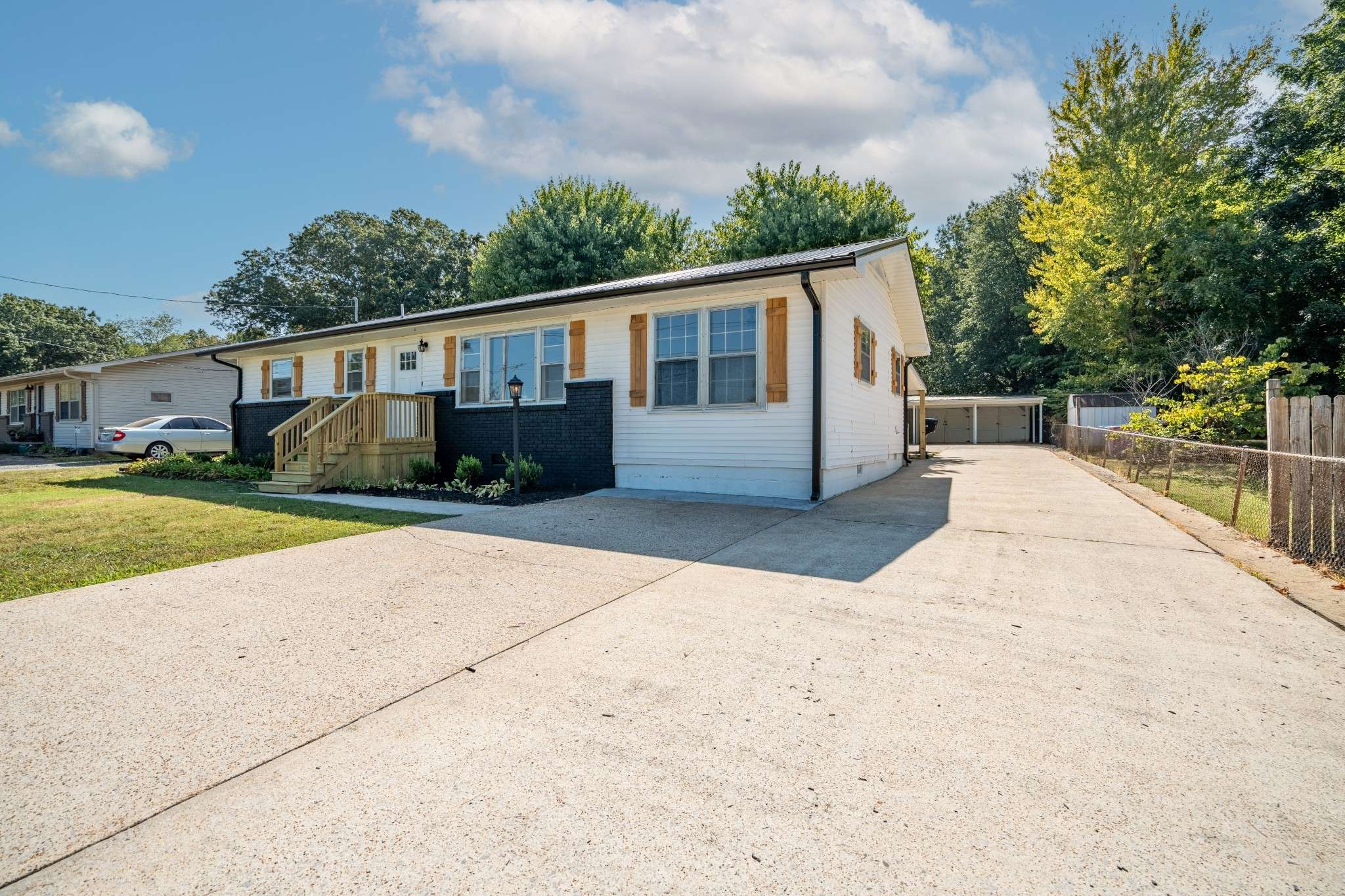 Loretto, TN 38469,530 N Main St