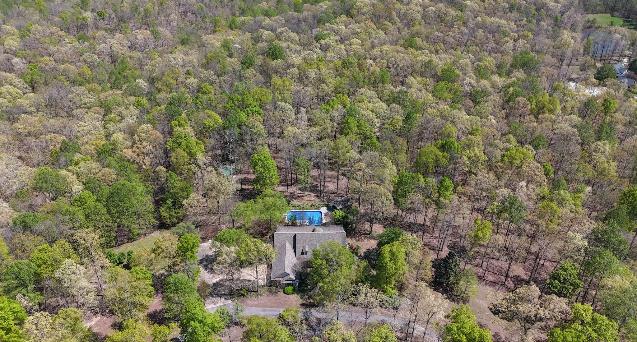 Loretto, TN 38469,94 Oak Shadow Dr