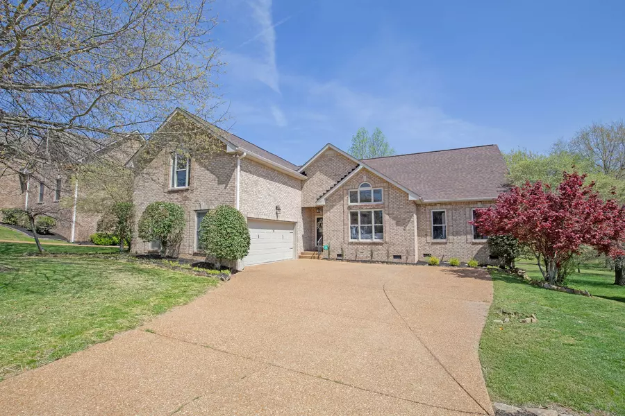 153 N Wynridge Way, Goodlettsville, TN 37072