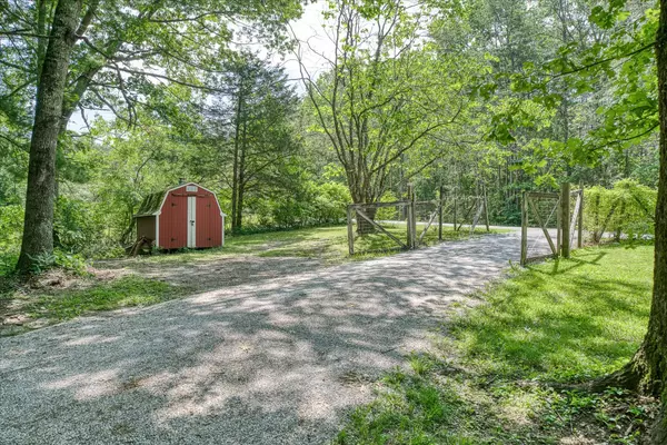 Jamestown, TN 38556,3115 Coon Hunter Lodge Rd