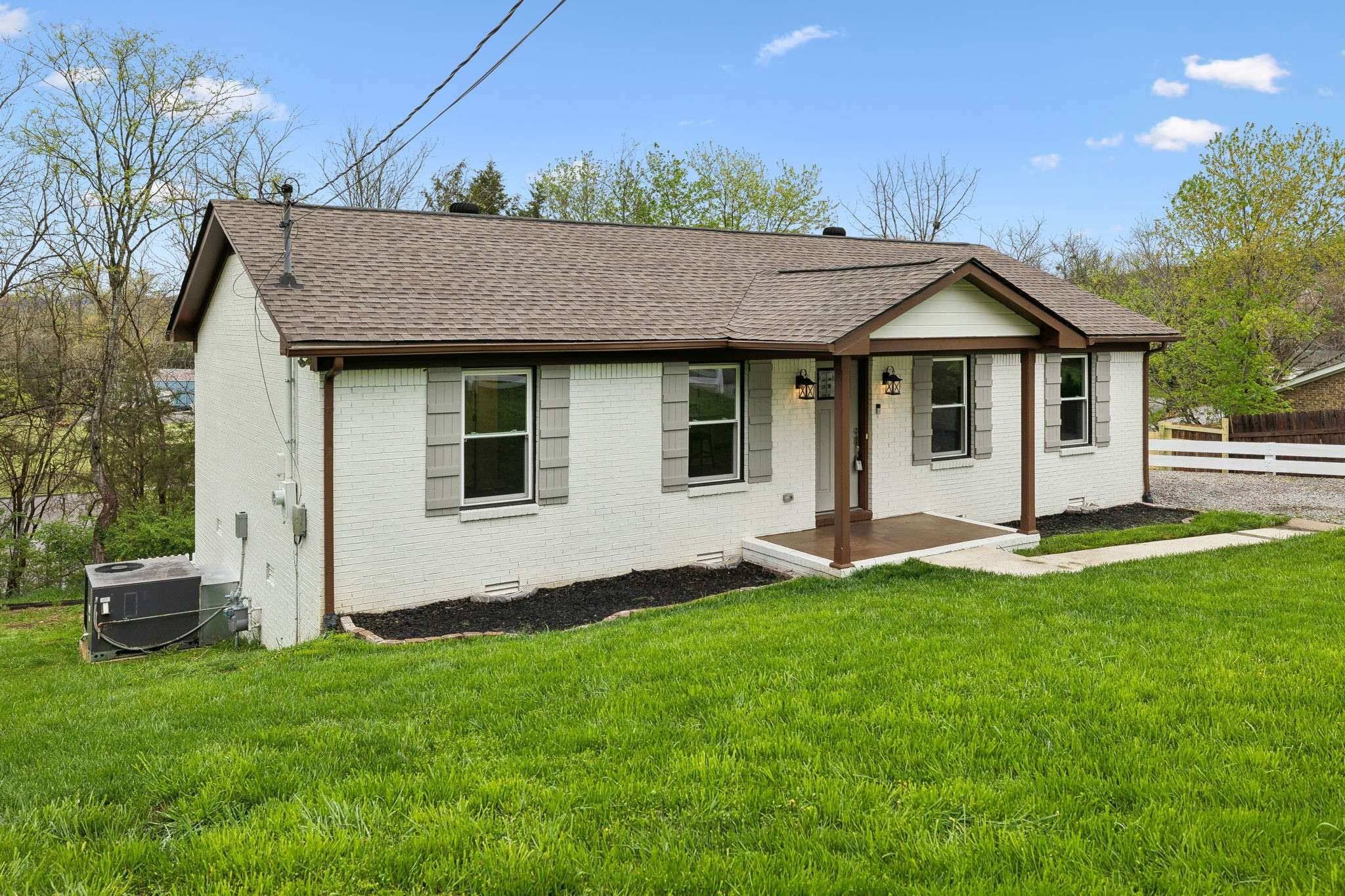 Woodbury, TN 37190,318 Jays Cir