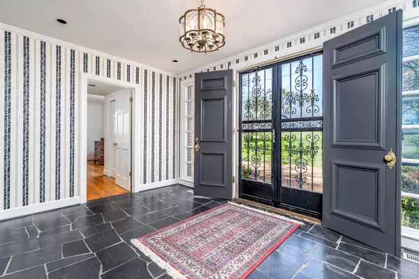 Columbia, TN 38401,1037 Rolling Fields Cir
