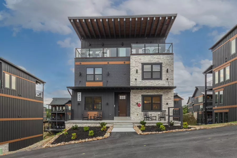 348 Rambling Creek Way, Sevierville, TN 37862