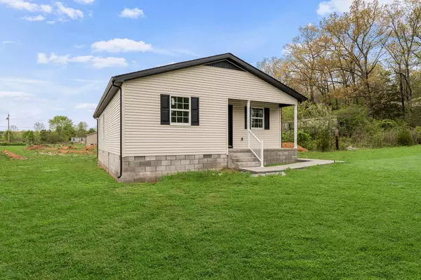 Hillsboro, TN 37342,131 N B St