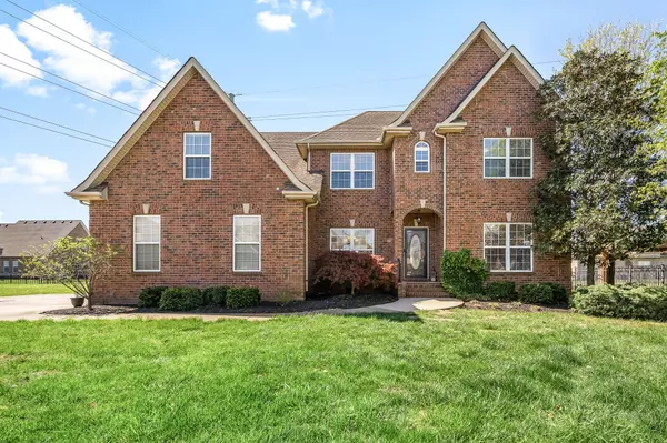 3411 Geneva Dr, Murfreesboro, TN 37128