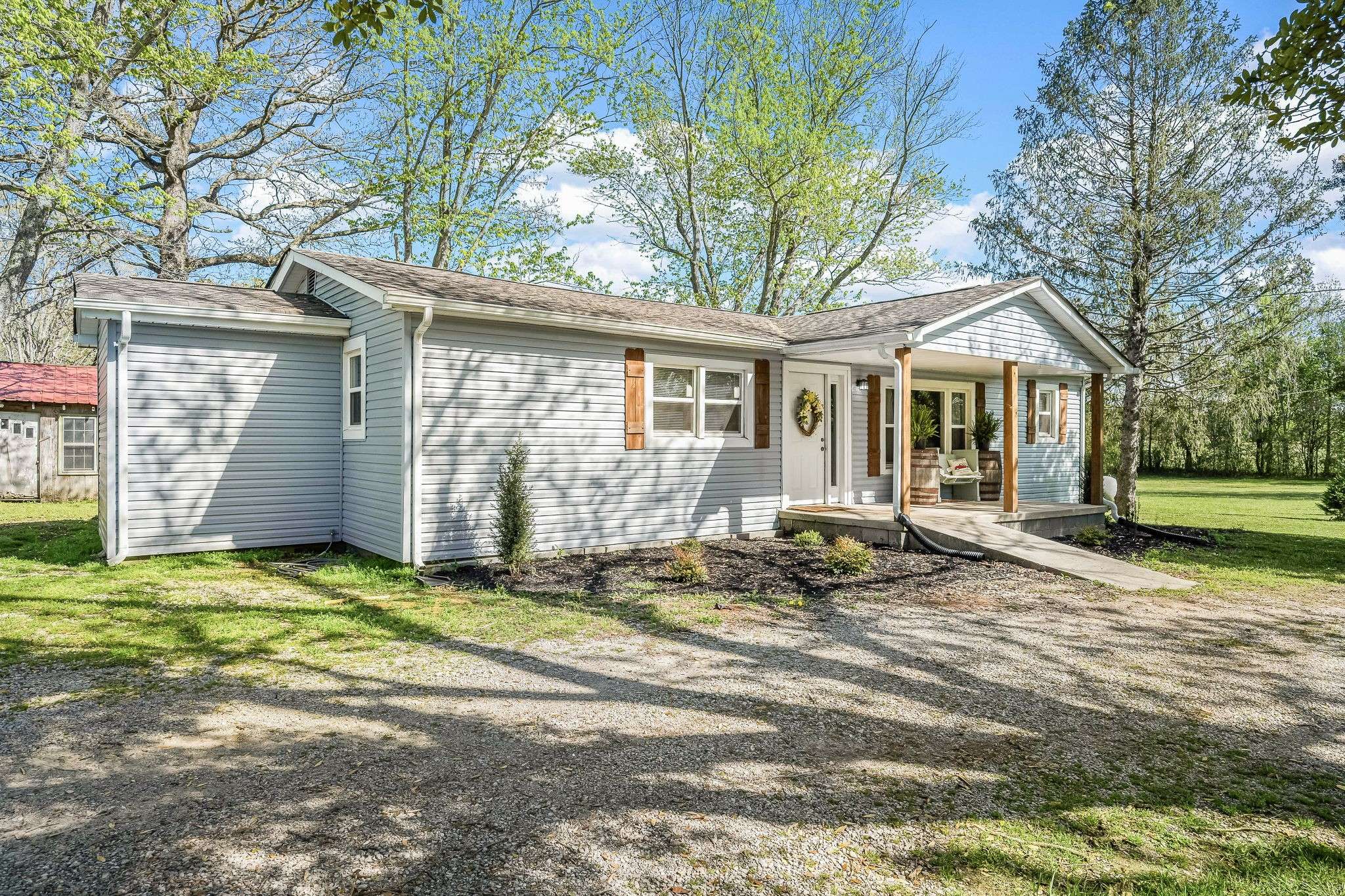 Winchester, TN 37398,620 Maple Bend Rd