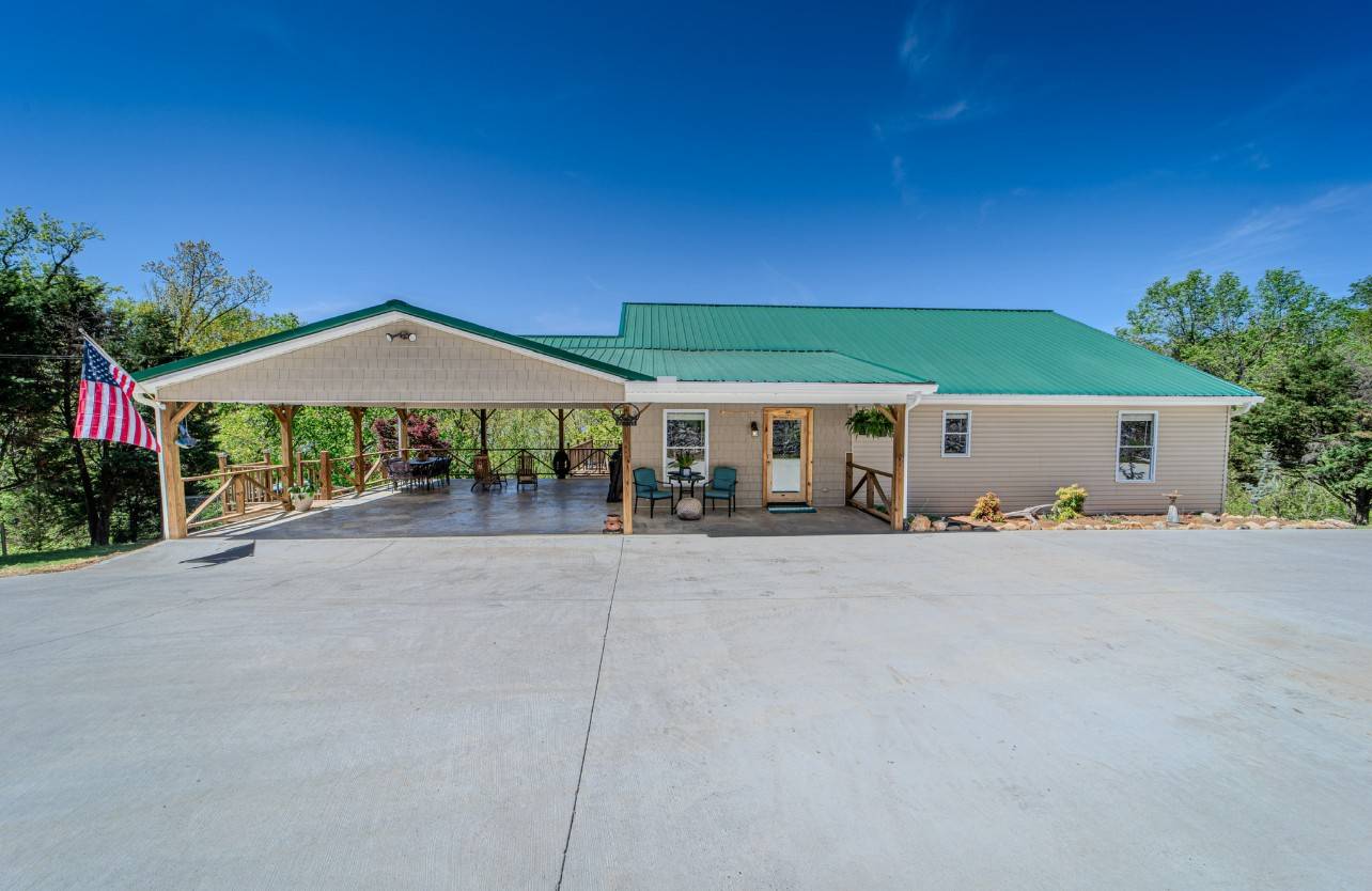 Stewart, TN 37175,3205 Rocky Point Ln