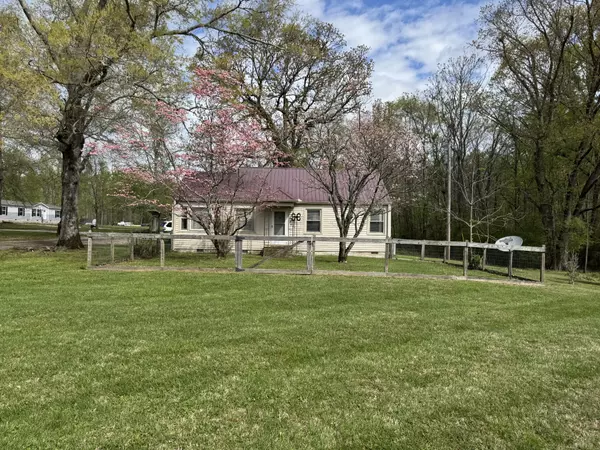 42 Kitchen Hollow Rd, Winchester, TN 37398