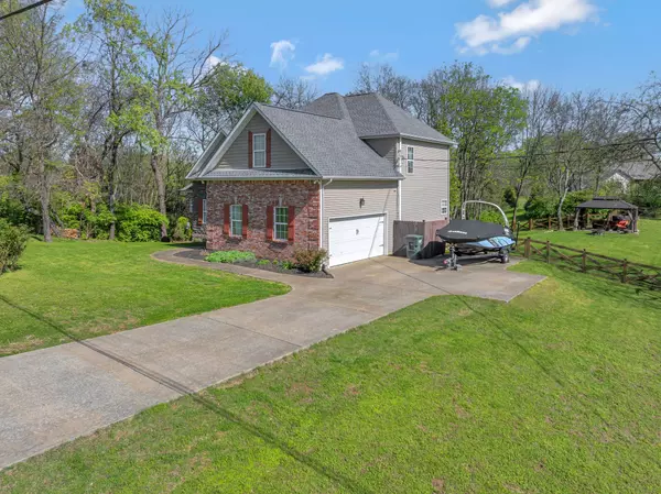 Old Hickory, TN 37138,328 Hickory Dr