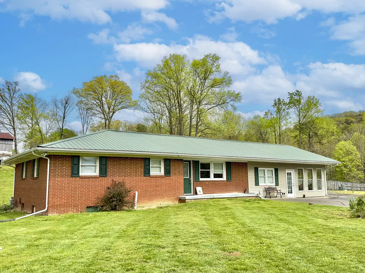 Dandridge, TN 37725,3109 Old Highway 411