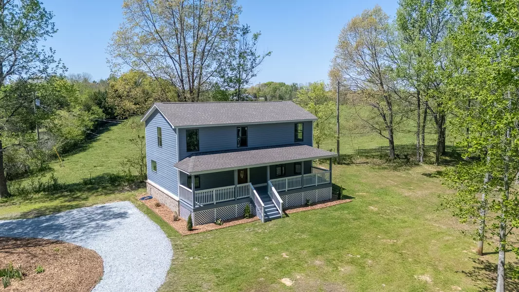 50 Kelton Rd, Leoma, TN 38468
