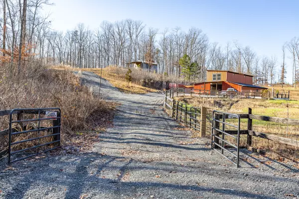 339 Bland Hollow Rd, Hohenwald, TN 38462