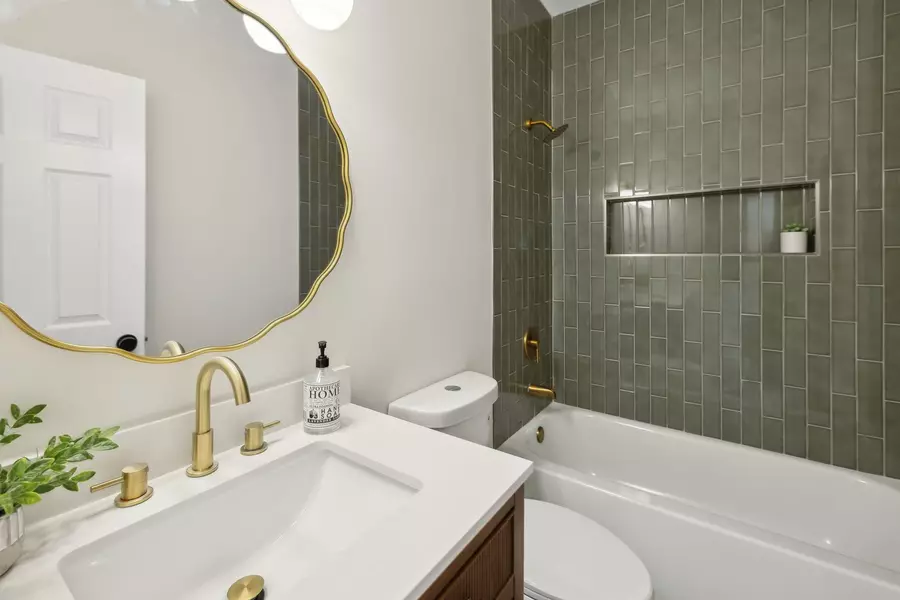 15 Decatur St, Nashville, TN 37210