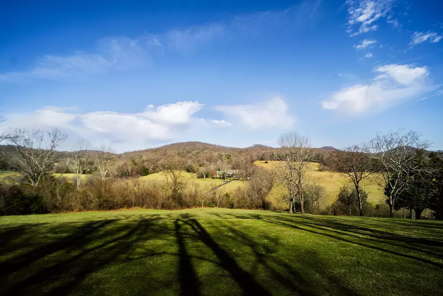 3955 Kennedy Creek Rd, Auburntown, TN 37016
