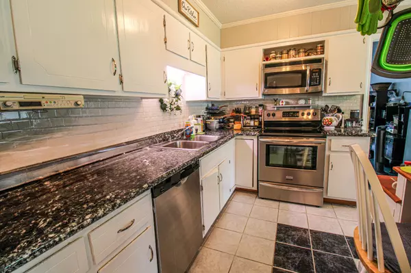 Clarksville, TN 37042,222 Cunningham Ln