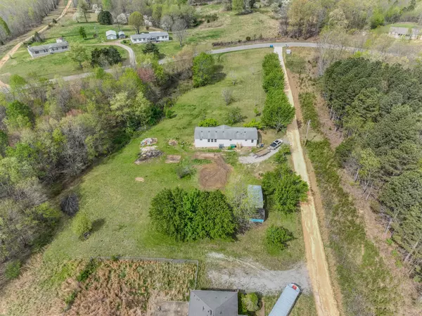 Lawrenceburg, TN 38464,1648 Little Fish Trap Rd