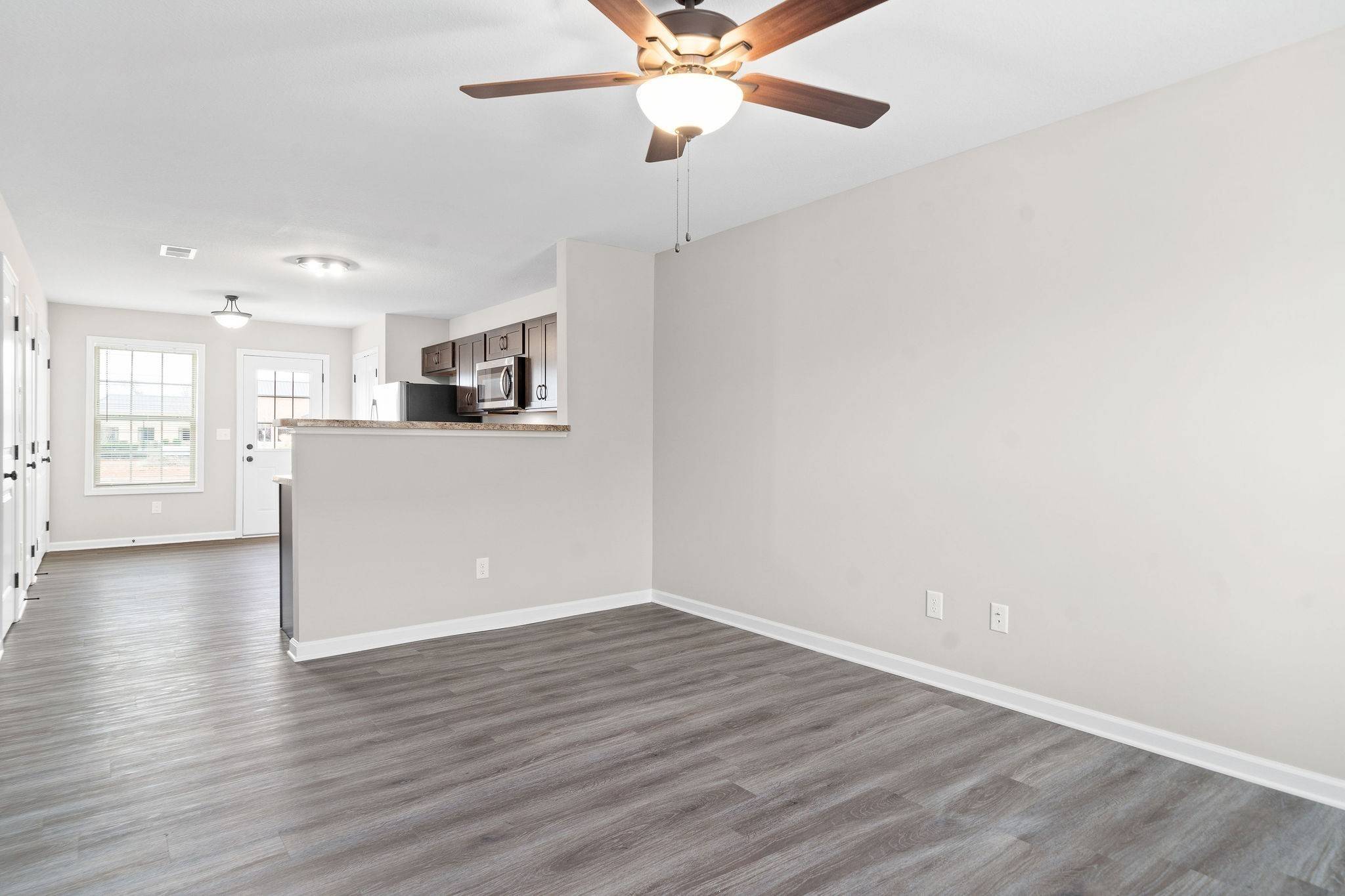 Clarksville, TN 37040,931 Professional Park Dr #3D