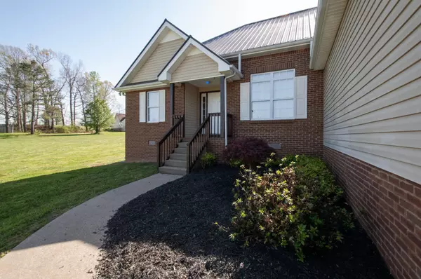 Dickson, TN 37055,517 Creekstone Ct