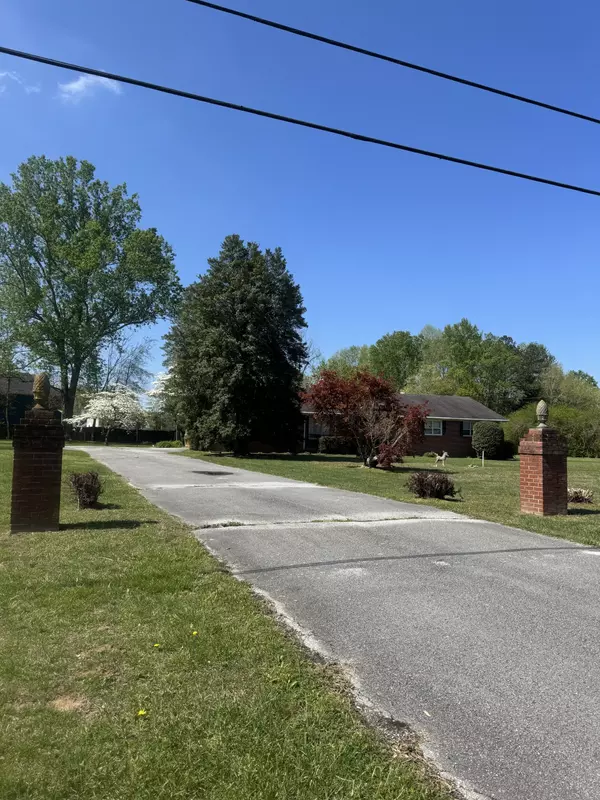 Manchester, TN 37355,2719 Murfreesboro Hwy