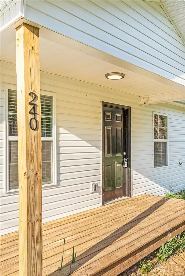 Hillsboro, TN 37342,240 W 1st St