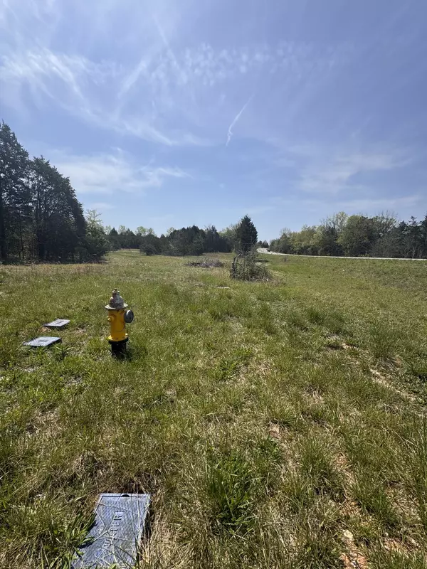 Murfreesboro, TN 37130,0 lebanon pike