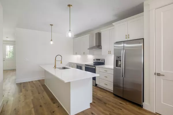 Nashville, TN 37210,340A Peachtree St