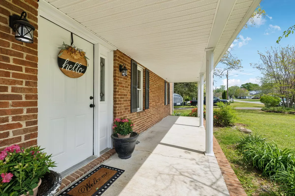 Manchester, TN 37355,604 Mortons Lake Rd